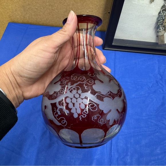 Vintage Ruby Red Bohemian Glass Vase with Grape Vine Design - Picture 4 of 10